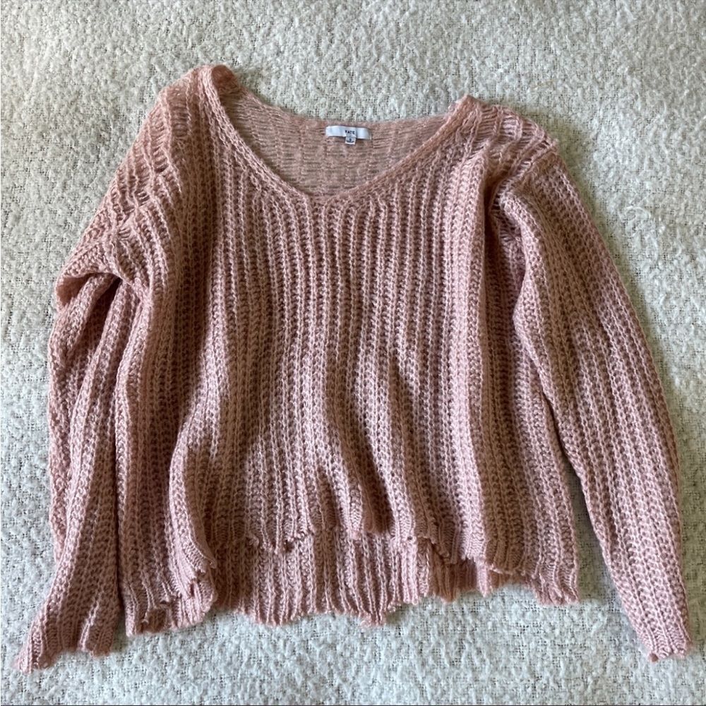 Fate sweater small
